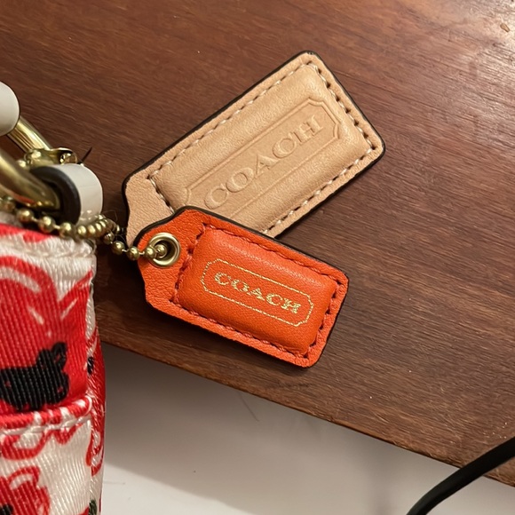 NWT coach poppy swing pack - Picture 3 of 6